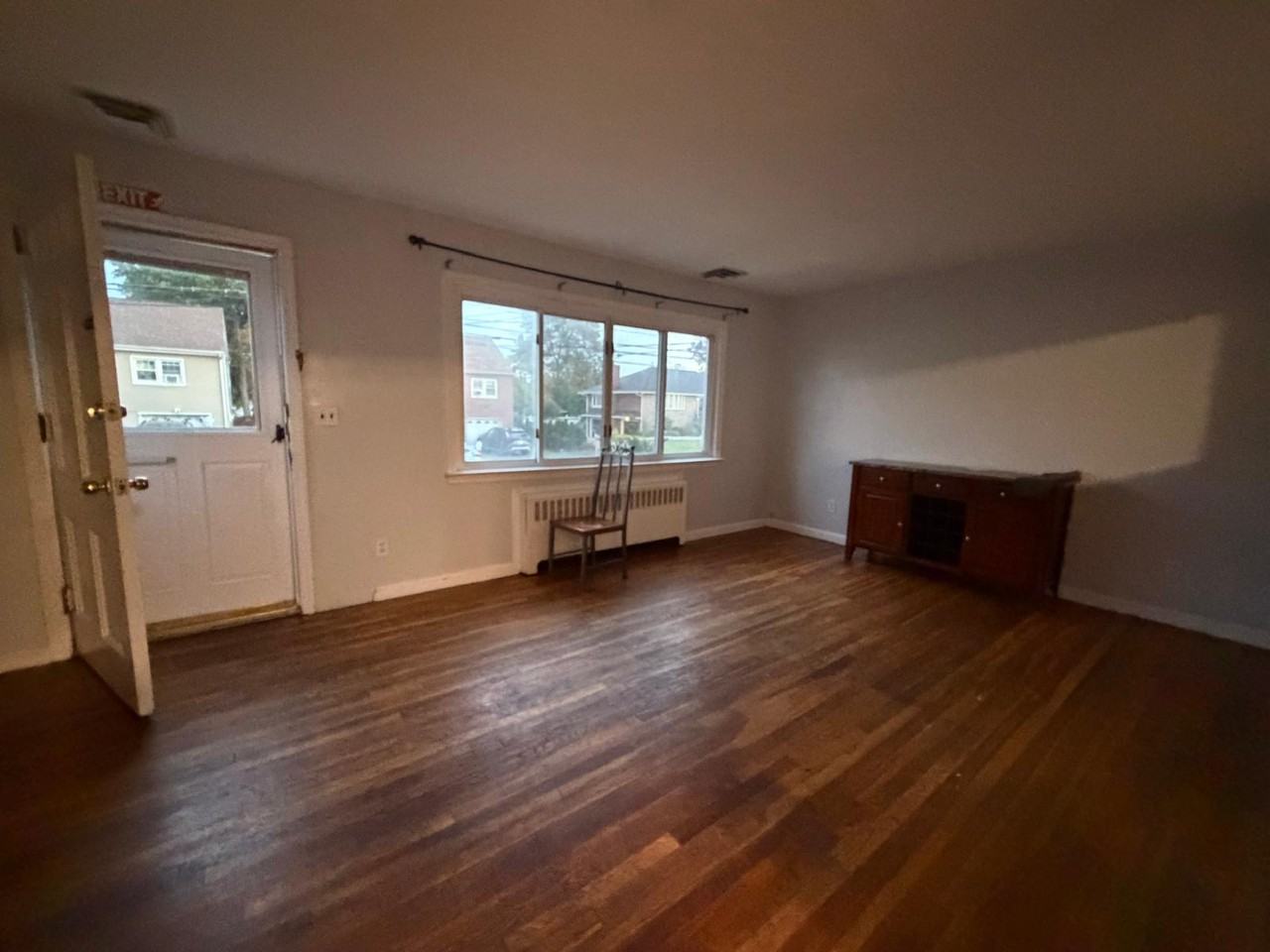 55 Poplar Ave - Photo 2 of 15