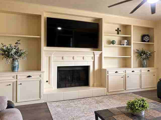 4770 Elmhurst Dr - Photo 4 of 20