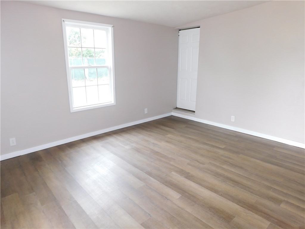 1739 York St ##B - Photo 5 of 16