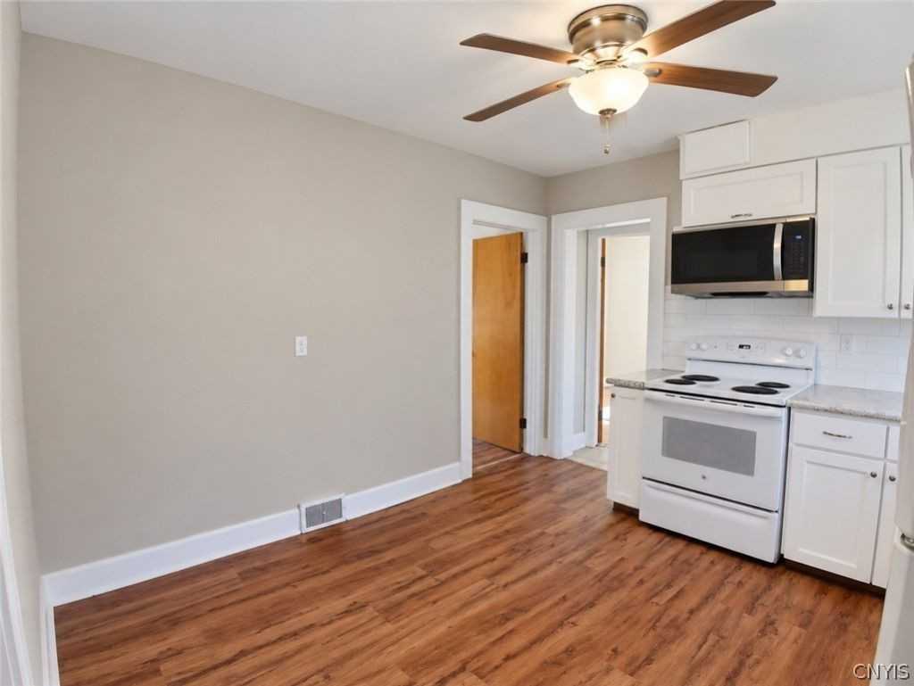 5690 Caughdenoy Rd - Photo 6 of 15