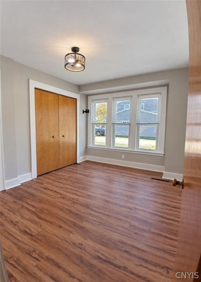 5690 Caughdenoy Rd - Photo 7 of 15