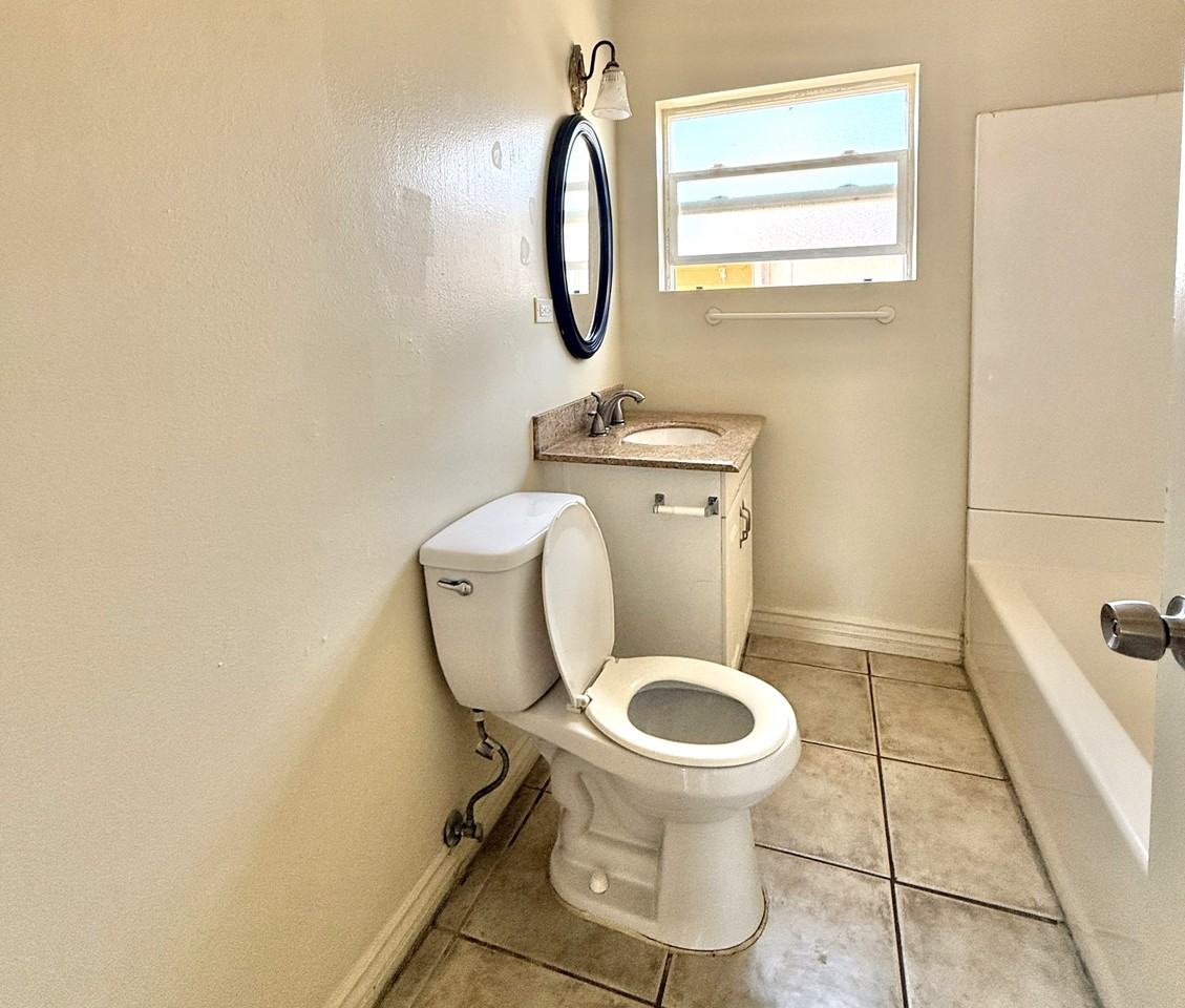 5137 La Dorna Street - Photo 7 of 18