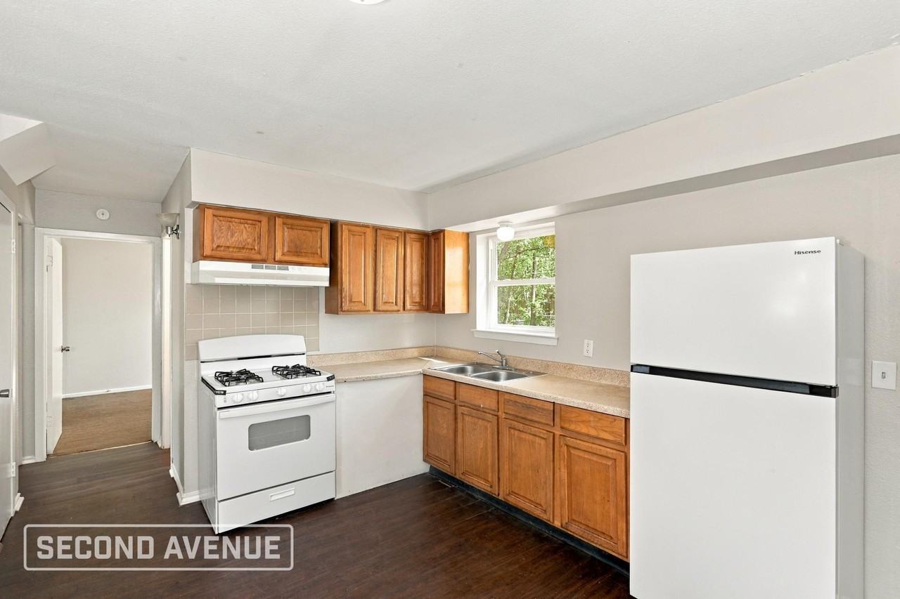 14416 Oakwood Ln - Photo 6 of 23