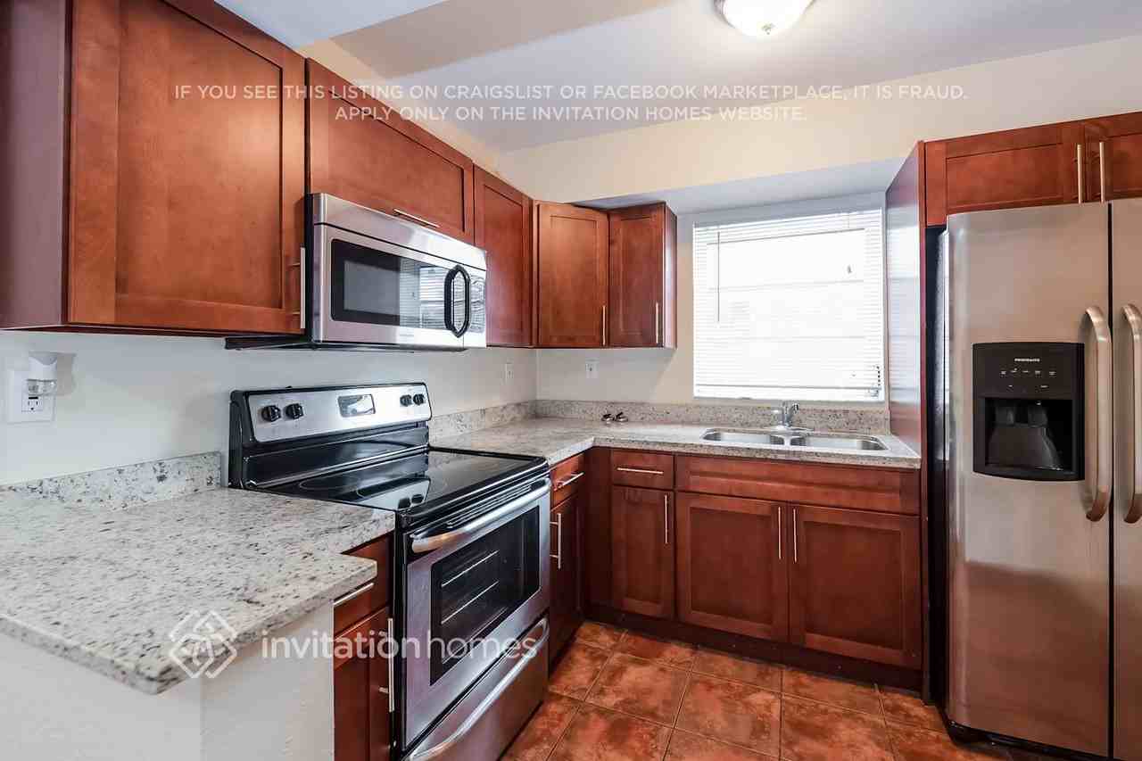 10753 Ne 2nd Ave - Photo 5 of 14