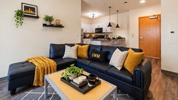 featured image of 1824 E Park Pl