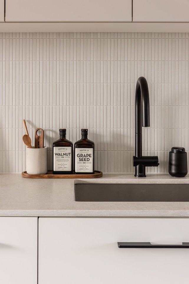 Broadhurst & Whitaker - Photo 7 of 16