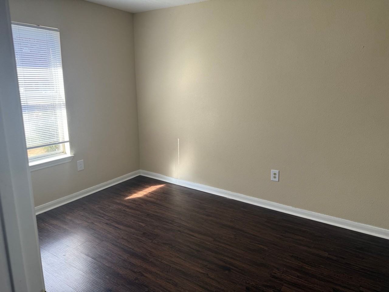 19610 FM 362 - Photo 5 of 16
