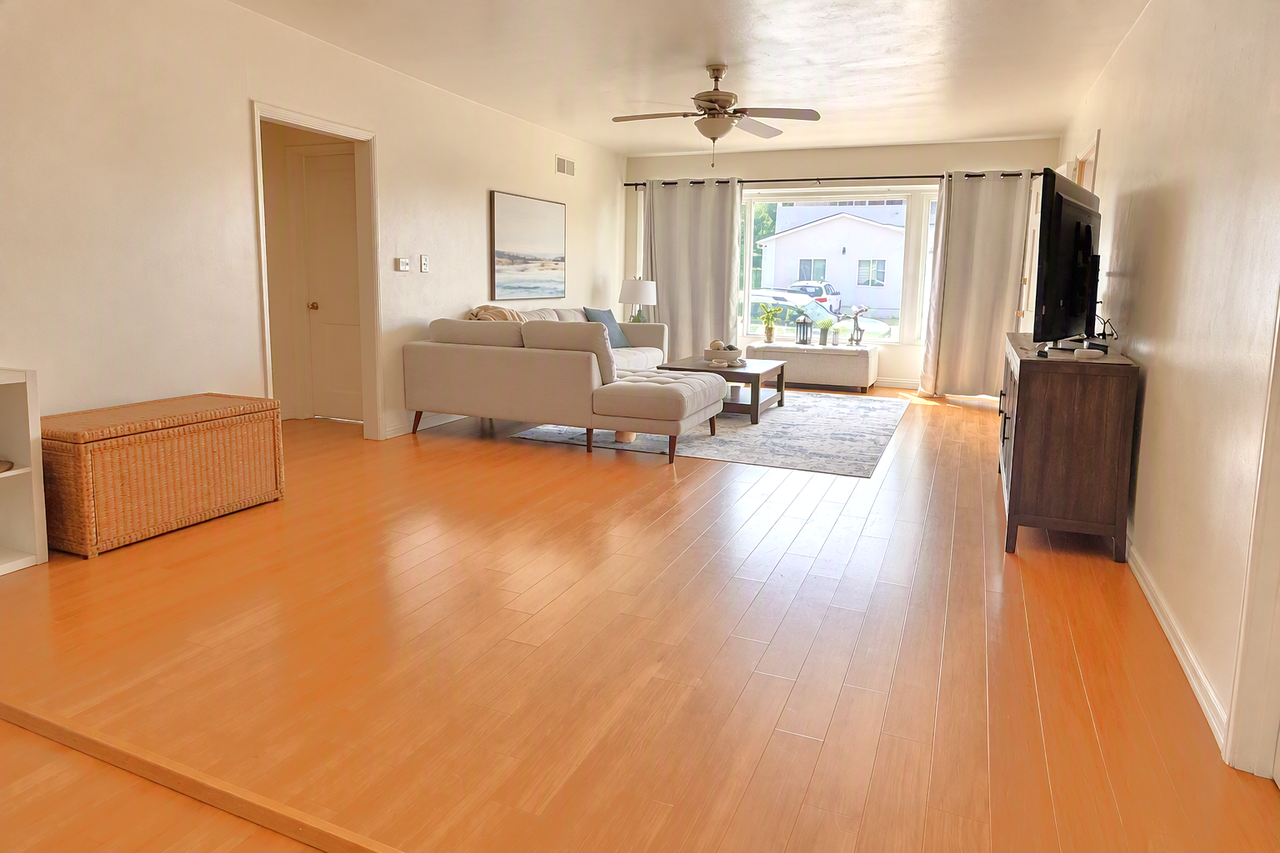 5670 Mary Lane Drive - Photo 2 of 20