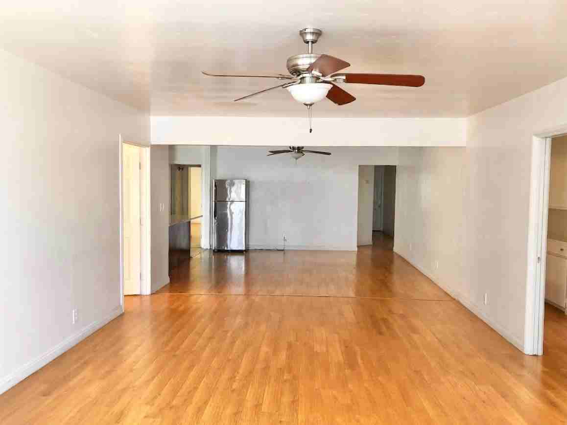 5670 Mary Lane Drive - Photo 4 of 20