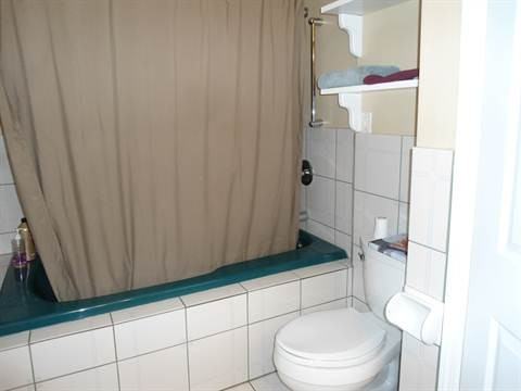 9633 151 St NW - Photo 3 of 7