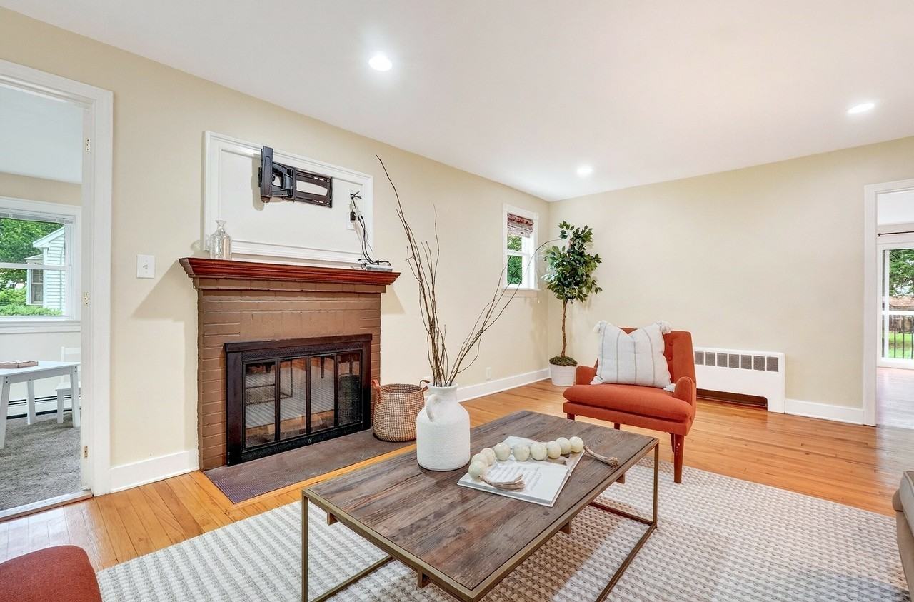 200 South Rd - Photo 5 of 17