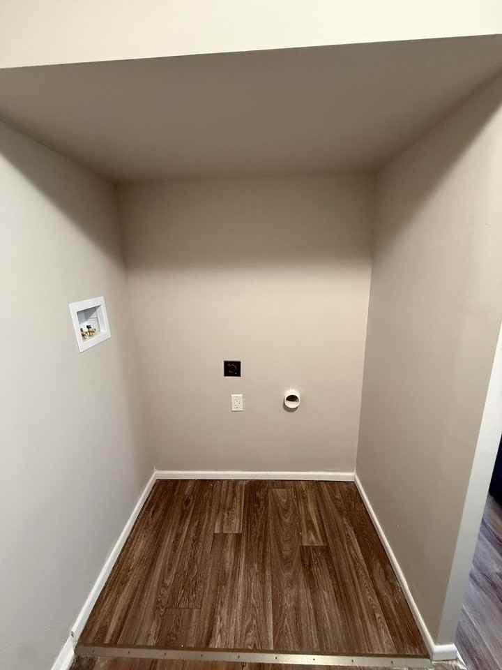4803 Lakeside Dr - Photo 4 of 11