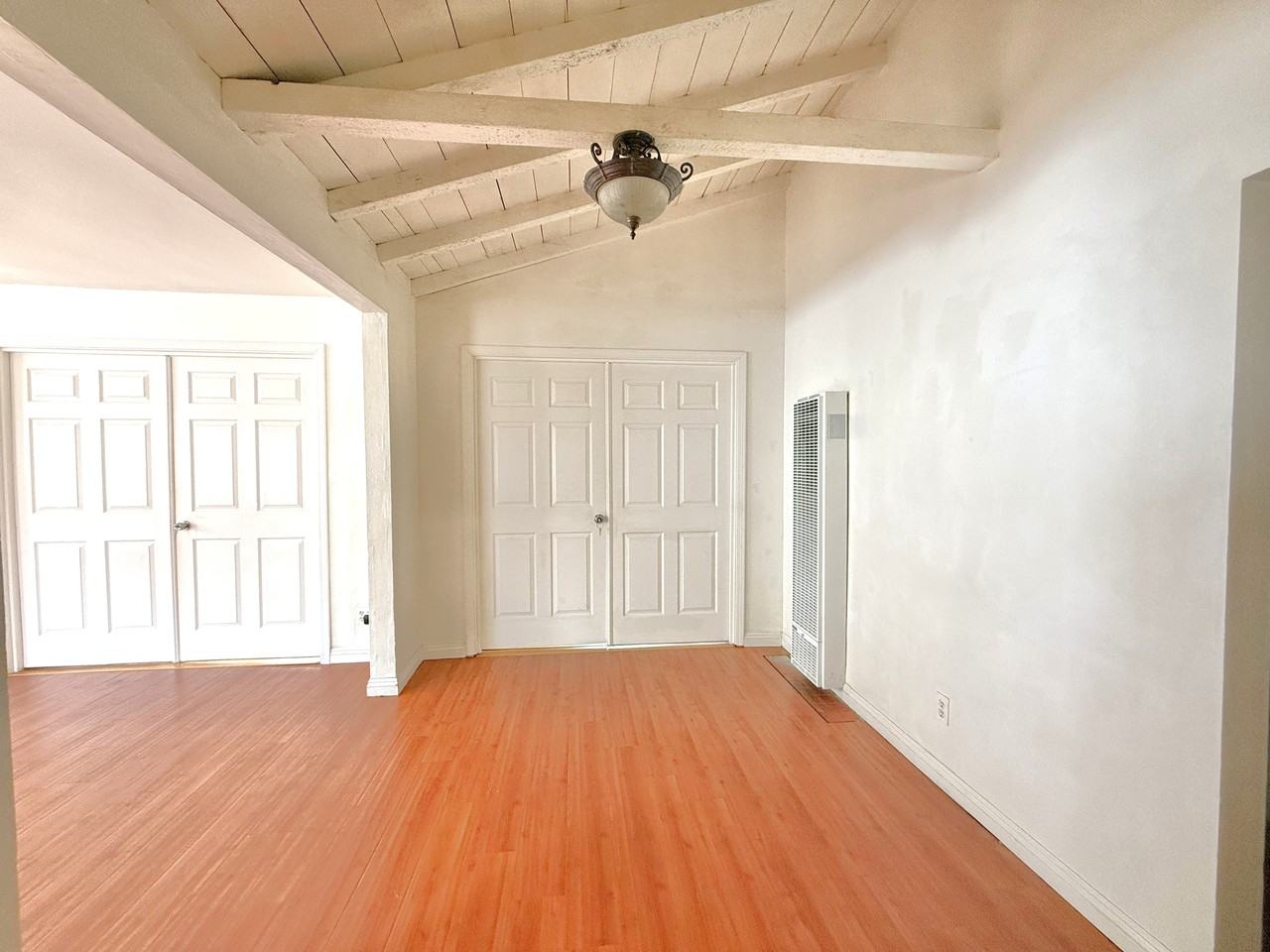 5011 College Avenue - Photo 5 of 17