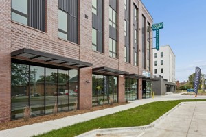 featured image of 1020 S 13th St