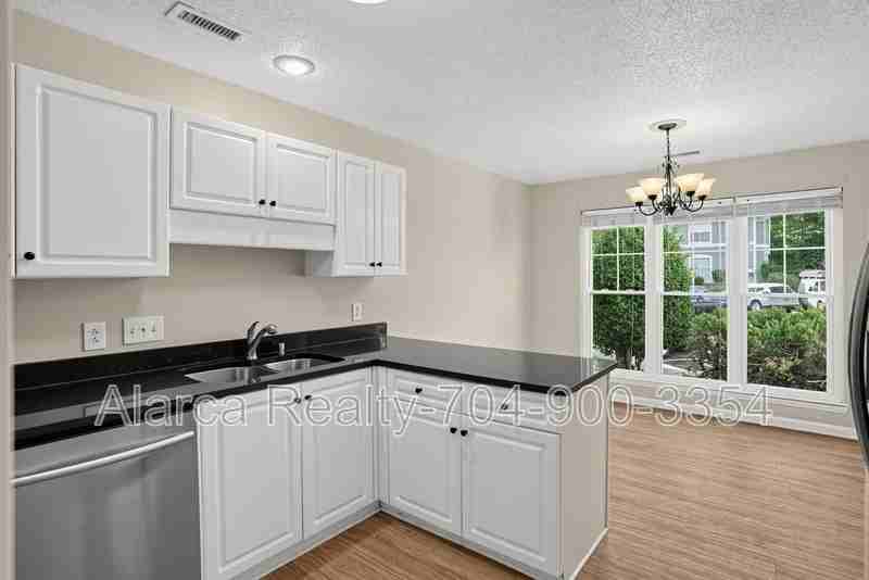 17460 Tuscany Ln - Photo 5 of 29