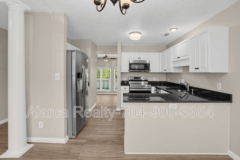 17460 Tuscany Ln - Photo 6 of 29