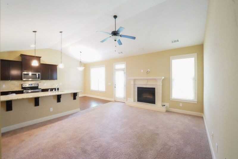 146 Laguna Way - Photo 6 of 37