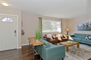 featured image of 64 Fairview Cres Se