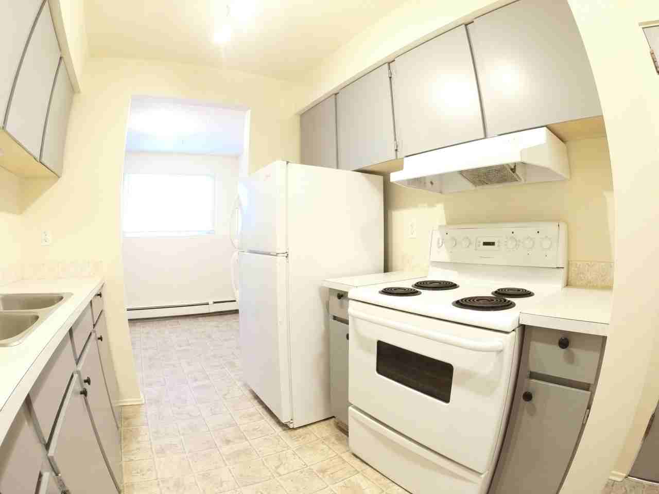 5604 50 Ave - Photo 2 of 26