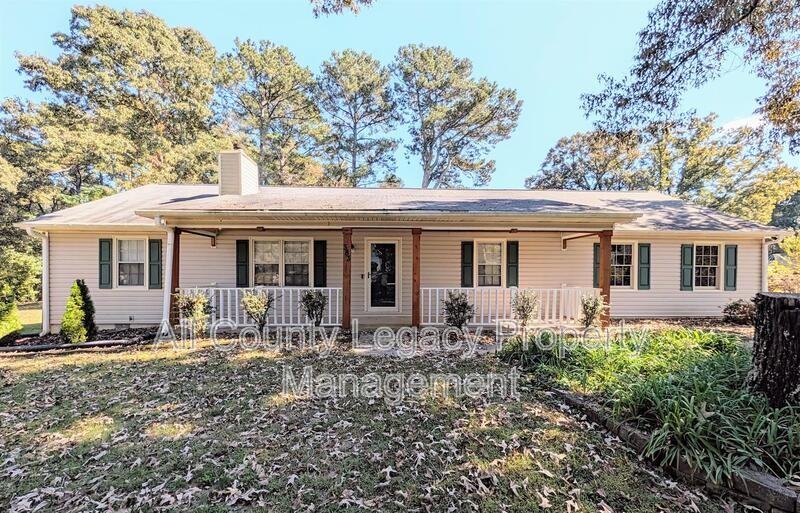 383 Blackberry Cir - Photo 2 of 18