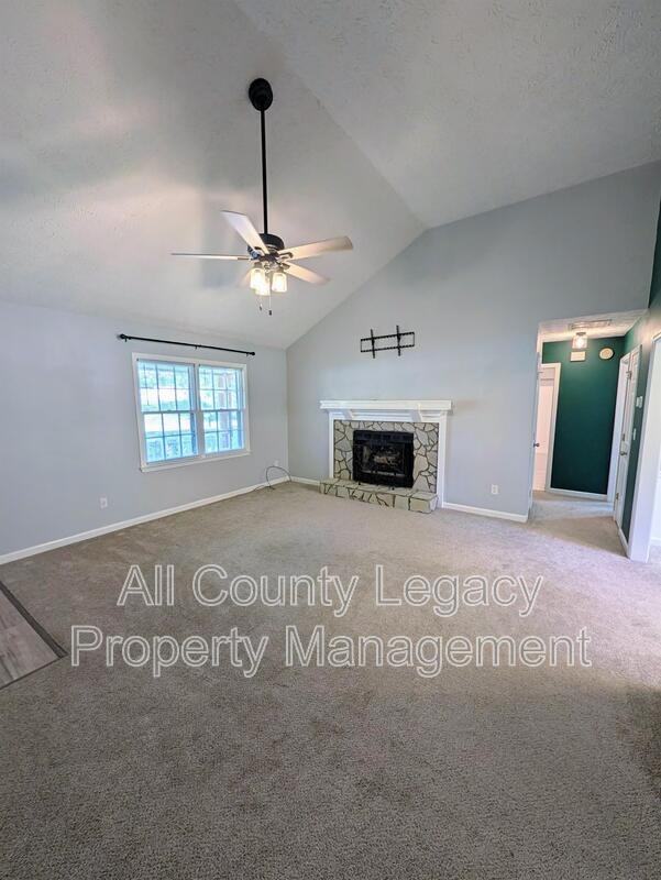 383 Blackberry Cir - Photo 4 of 18