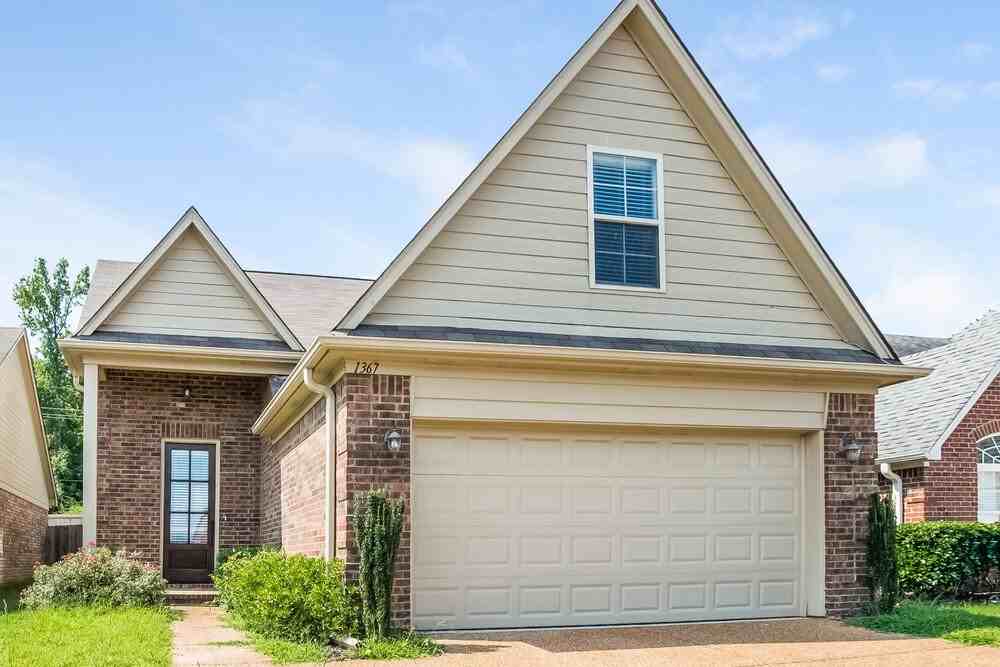 1367 Arbor Lake Dr S