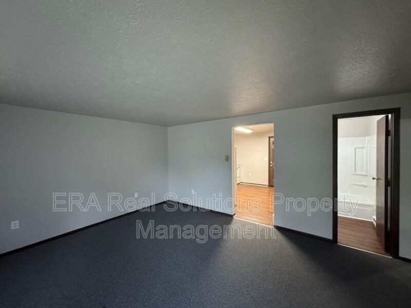 445 Clark St #433A - Photo 3 of 7