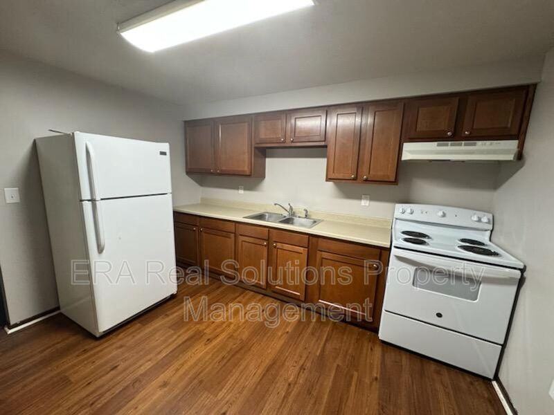 445 Clark St #433A - Photo 4 of 7
