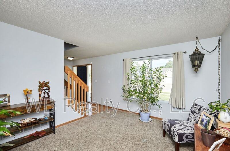 6152 Dakota Dr - Photo 3 of 29