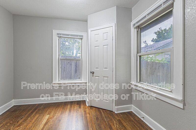5034 N Chelsea Ave - Photo 6 of 11