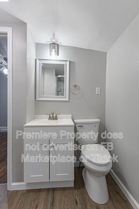 5034 N Chelsea Ave - Photo 7 of 11