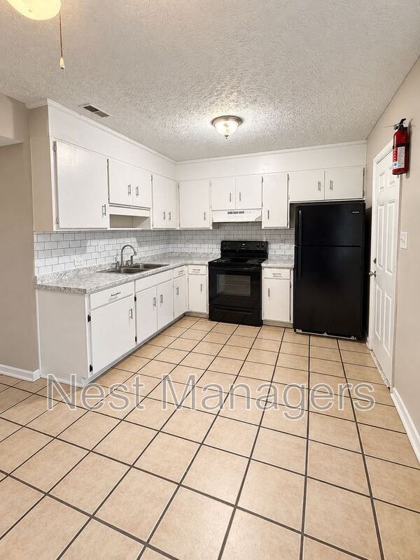 4937 Galveston Dr #A - Photo 3 of 18