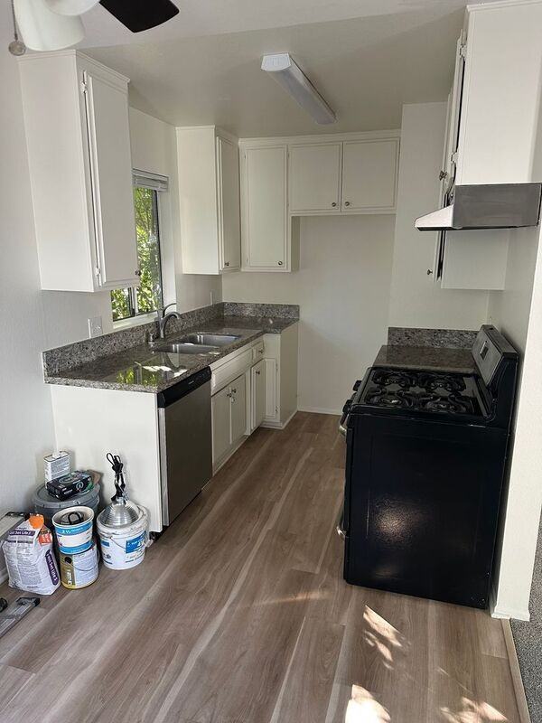 2337 Del Mar Rd #03 - Photo 4 of 12