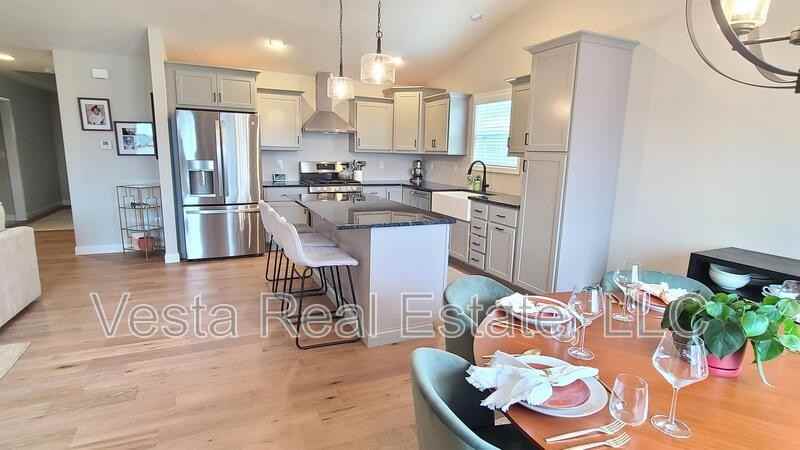 2616 Red Rock Rd - Photo 2 of 7