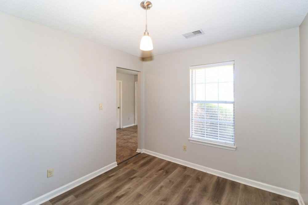 1012 Coolidge Cv - Photo 6 of 16