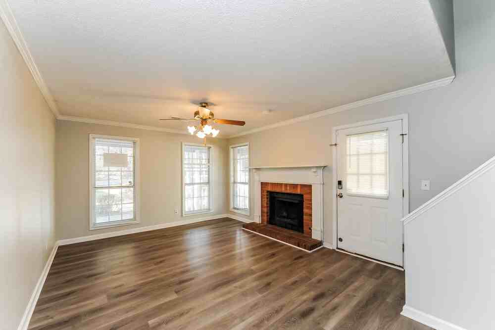 835 Mountain View Dr - Photo 6 of 18
