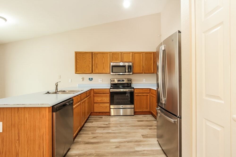 773 E Wildhorse Dr - Photo 5 of 16