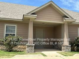 featured image of 1027 Sw 92nd St