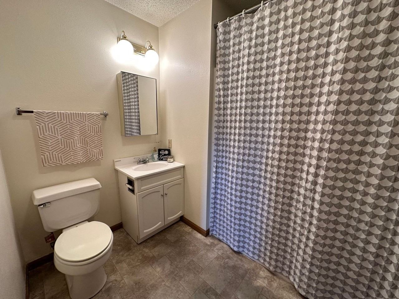 OC Plaza Apartments - Photo 7 of 22
