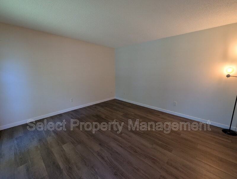 2508 Repton Dr - Photo 4 of 25