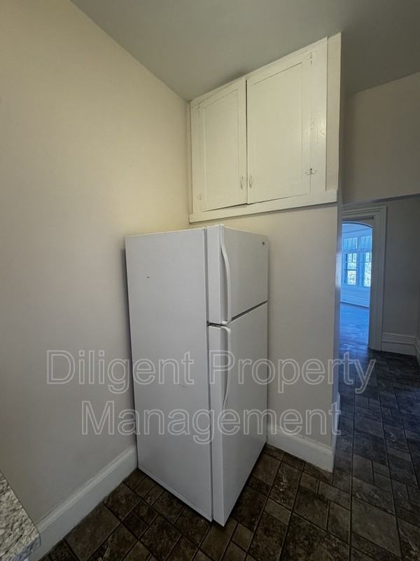 451 Water St #4 - Photo 6 of 50