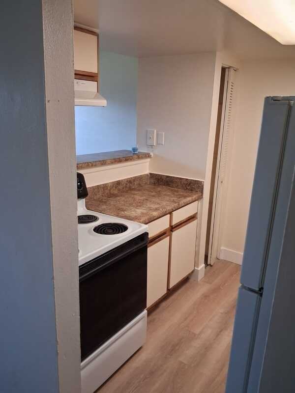 5201 Kings Ct #30B - Photo 6 of 15