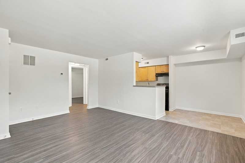 5001 Midwood Ave #C6 - Photo 6 of 14