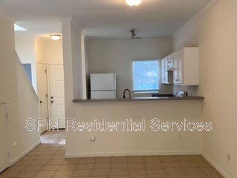 940 Bonham Ave #101 - Photo 5 of 16