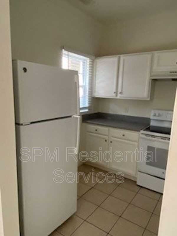 940 Bonham Ave #101 - Photo 7 of 16