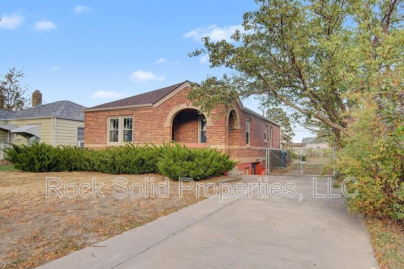3313 Hynds Blvd - Photo 2 of 34