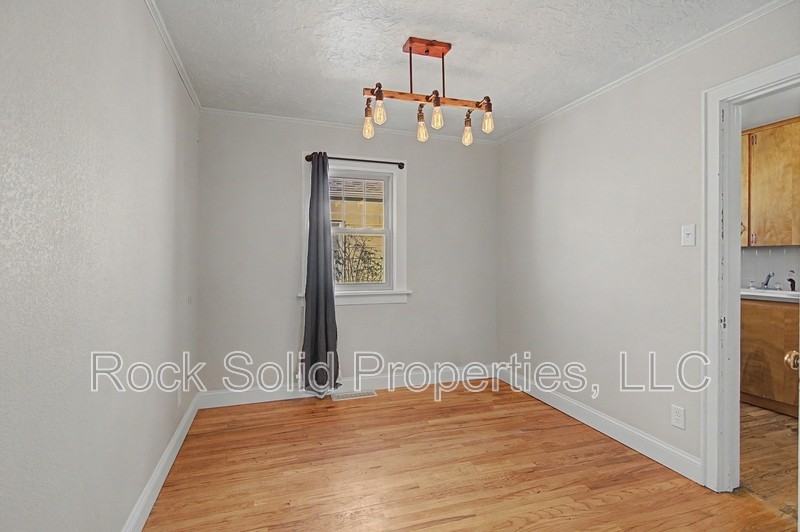3313 Hynds Blvd - Photo 6 of 34