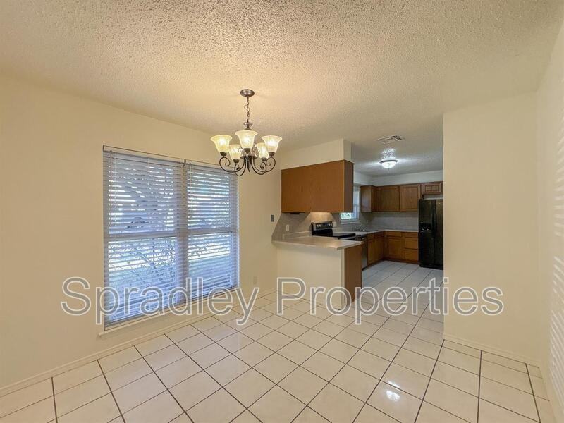 2101 Buckskin Trl - Photo 4 of 15