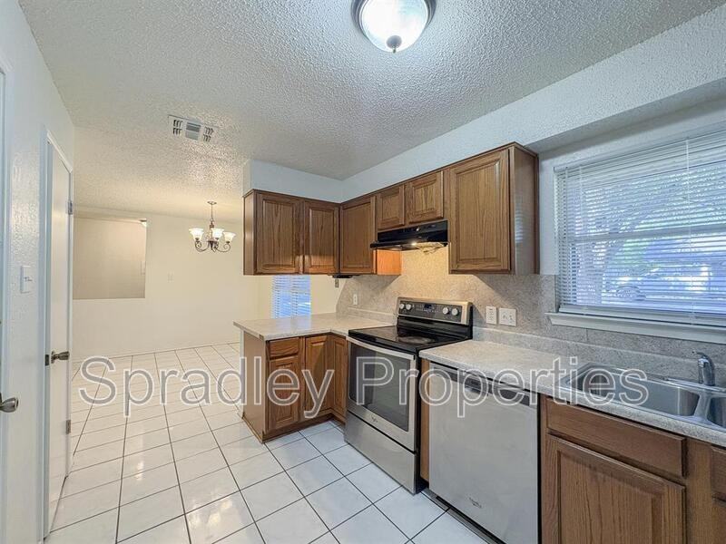 2101 Buckskin Trl - Photo 6 of 15