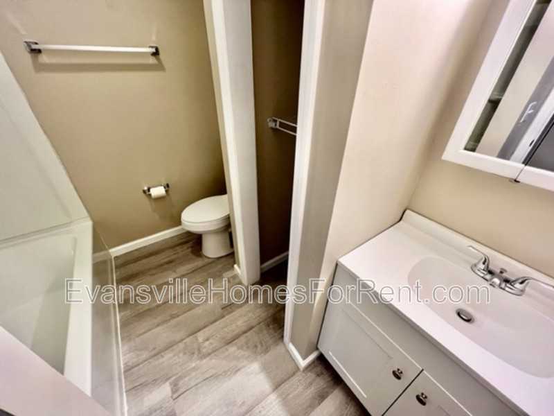 120 S Boeke Rd - Photo 6 of 10